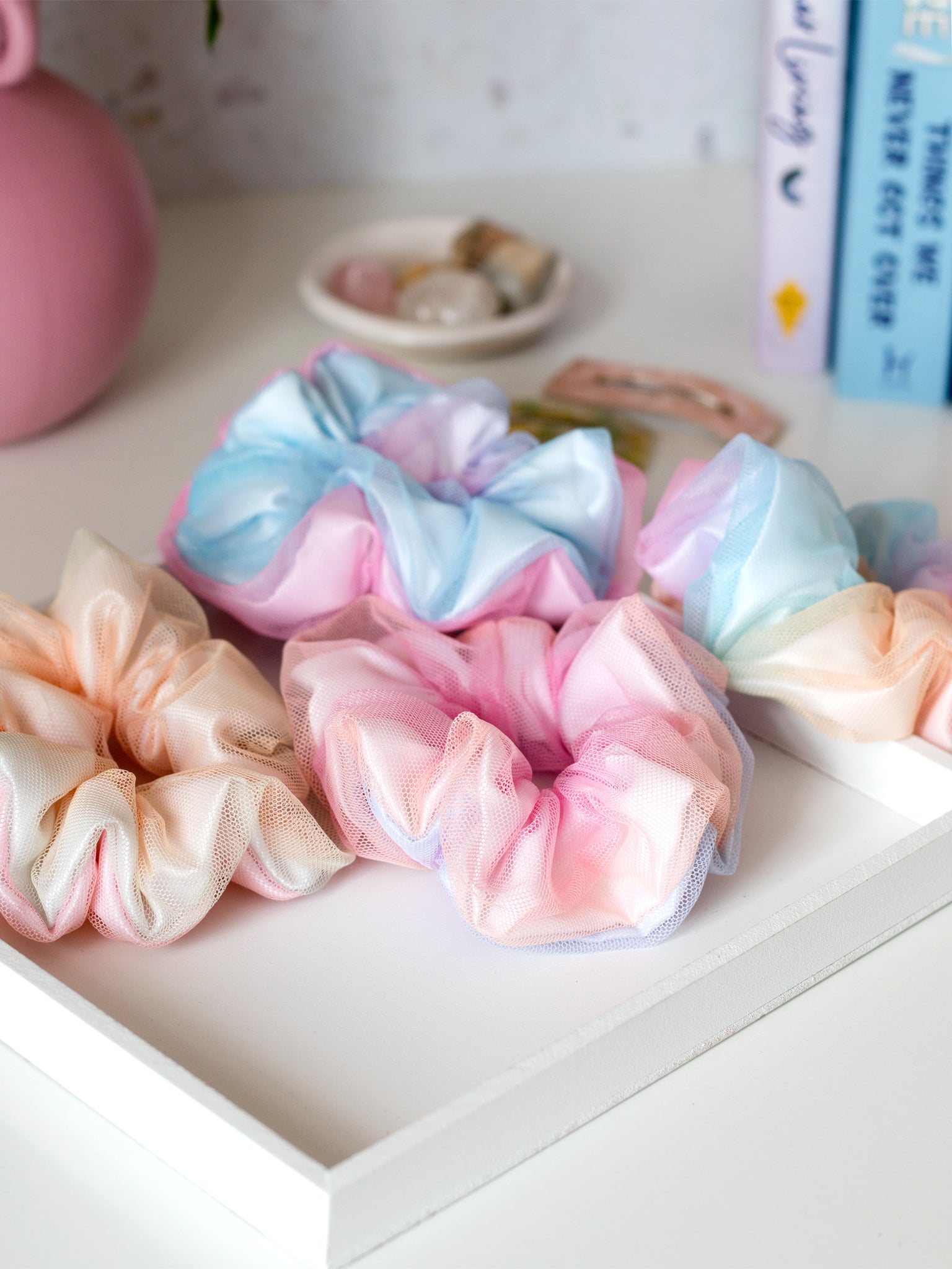 Mesh scrunchie store