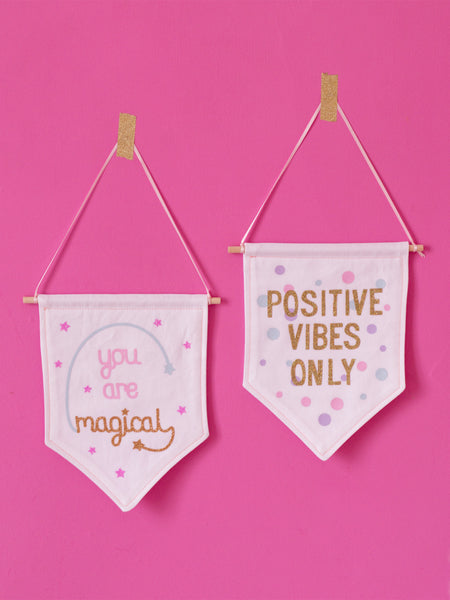 positive vibes only wall banner